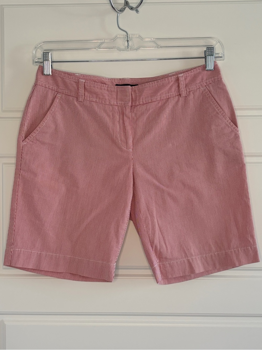 Lands’ End Red & White Pinstripe Cotton Shorts Womens size 6P Preppy Resort